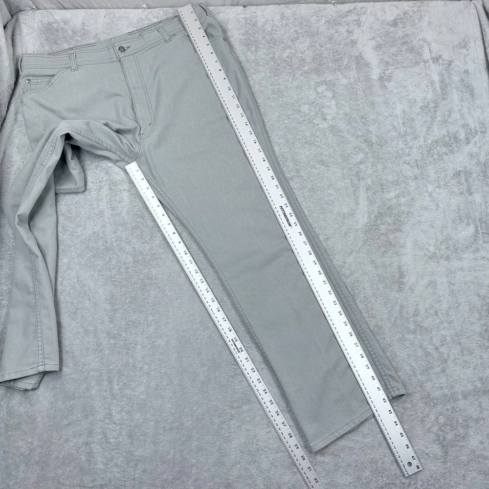 Vintage 80s Levi's For Men Jeans Skosh More Comfort Mens 38x30 White Tab‎ Gray
